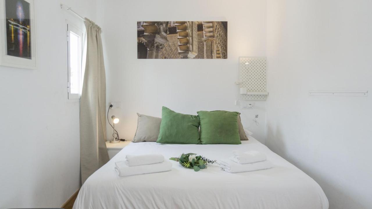 Retiro En La Alfalfa Apartment Севиля Екстериор снимка